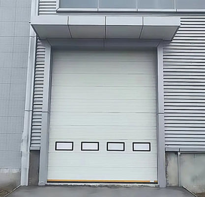 Weißes Pulver beschichtet Wetter versiegelt Oberkopf-Abschnitttür Doppelhaut-Panels Sicherheitsrand Lieferanten Fabrik