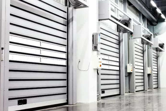 Aluminiumplatten-gewundener Tür-Hochgeschwindigkeitsfensterladen, der Hochleistungstrommelwirbel herauf 35m/S anhebt