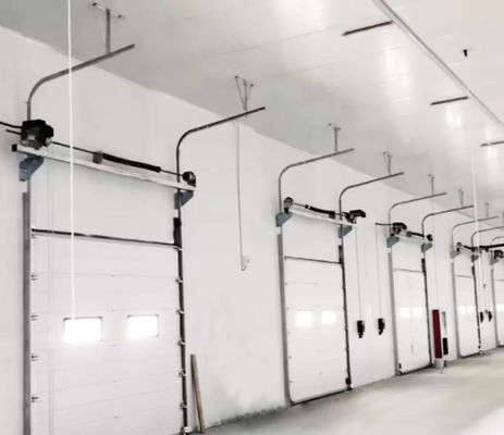 Automatisches elektrisches obenliegendes Schnitttür-Lager-thermisches Isoliermetallverladedock