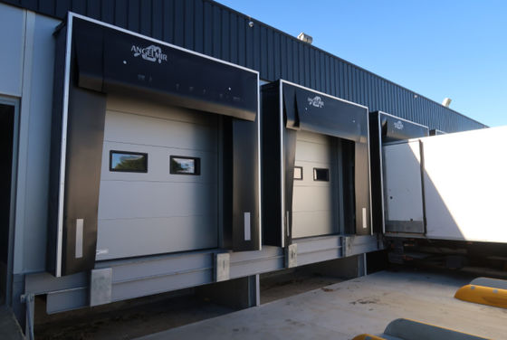 Verschleißbeständige Stoffe Dock Tür Schutz einstellbares Ladesystem mit Lagercontainer