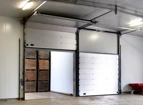 Isolierte Stahlschnitttüren mit Polyurethan-Schaum Isolierung Vertikalheben Schiebetüren aus Metall