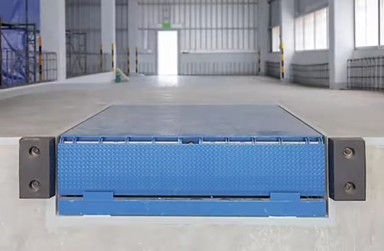Anpassbarer Lippenlänge Elektrischer Lade-Dock-Ebenhalter mit pulverbeschichteter Oberfläche und Sicherheitskontrollen