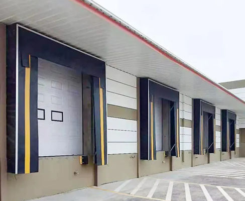 Stahl aufblasbare Dock-Schutz mit einfacher Installation hervorragende UV / Wetterbeständigkeit Kühlschutz Tür für Lebensmittel