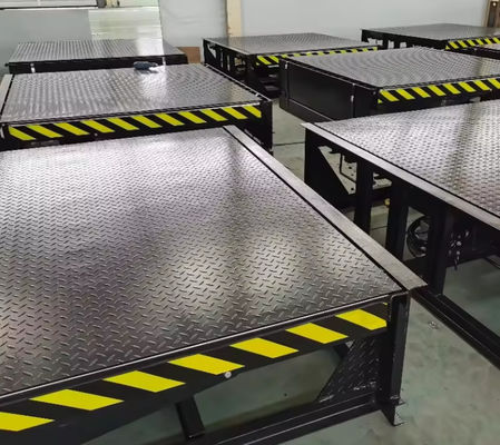 Anpassbarer elektrischer Dock-Leveller mit Sicherheitsfunktionen Anstellungsort Knopfsteuerung