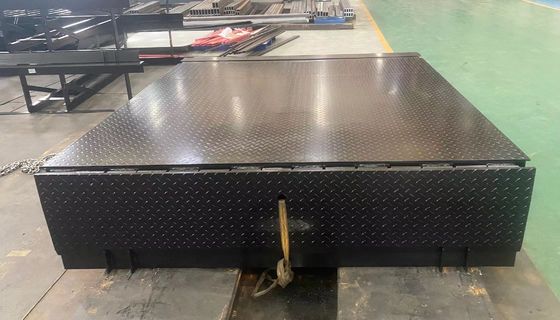 Dock Door Leveler 25000-40000LBS Sicheres Design kundenspezifische Werkstatt Automatische Dockplatte