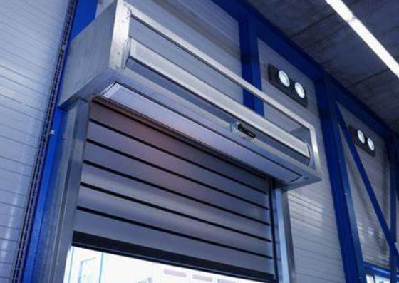 Schnelle Außenaluminium Schnelle Hochgeschwindigkeit 380V 50hz Industrielle Fernbedienung Öffnungsgeschwindigkeit 0,8m/s