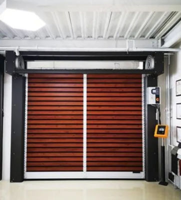 Industrie Lagerhaus Schnelle Isolierte Aluminium Transparente Hochgeschwindigkeits-Spirale Tür Sicherheit Effizienz Öffnungsgeschwindigkeit 0,8 m/s für schnelllebige Umgebungen