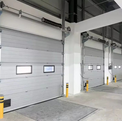 Gewerbliche automatische Lager- und Feuerwehrstationen Industriezweittüren Windwiderstand Automatisches geformtes Stahlmaterial