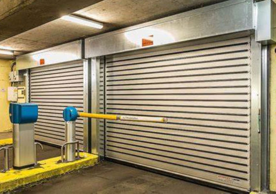 Sichere durchsichtige Aluminium-Hochgeschwindigkeits-Spiraltür mit Fotoelektrischem Sensor und Luftdurchlässigkeit ≤ 2,0 m3/ M2.s
