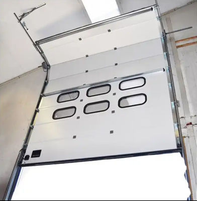 Automatische vertikale Hebe-Schiebe-Sektionaltore aus grauem Stahl mit Isolierung, 50 mm - 80 mm Dicke, für gewerbliche und industrielle Garagen, Lagerhallen und Tore
