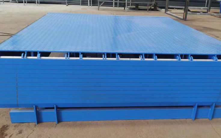 Werkstatt Automatische Dockplatte Dock Tür Leveler 25000-40000LBS Sicheres Design Hydraulische Stromquelle angepasst
