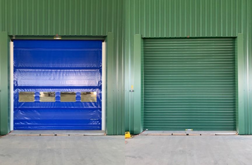 Fabrikpreis Schnelles industrielles Lager/Fabrik Innenraum Manuelle/Automatische Bedienung Hochgeschwindigkeits-PVC-Rolltor-Rolltor 304 Edelstahl Material
