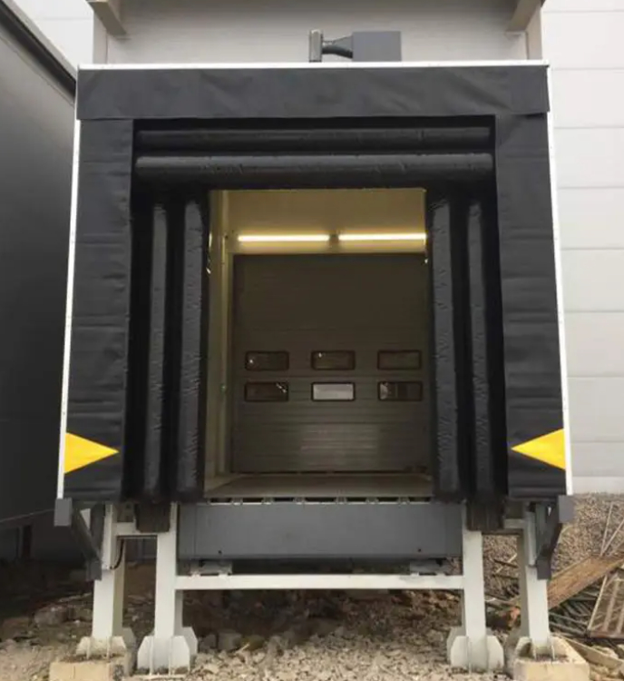 Moderner, verschleißfester Kordelstoff, einstellbares Ladesystem, Andocktür-Schutz, einziehbarer Tunnel-Andockabdichtung, automatische PVC Rite-Hite Laderampen-Schutz