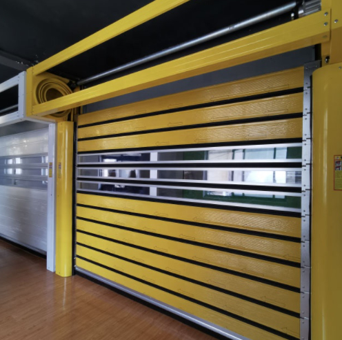 Sicherheitsfarbe angepasste Rolltür Aluminium-Hochgeschwindigkeits-Spirale Tür Sicherheit und Effizienz für Luftdurchlässigkeit ≤2.0m3/m2.s