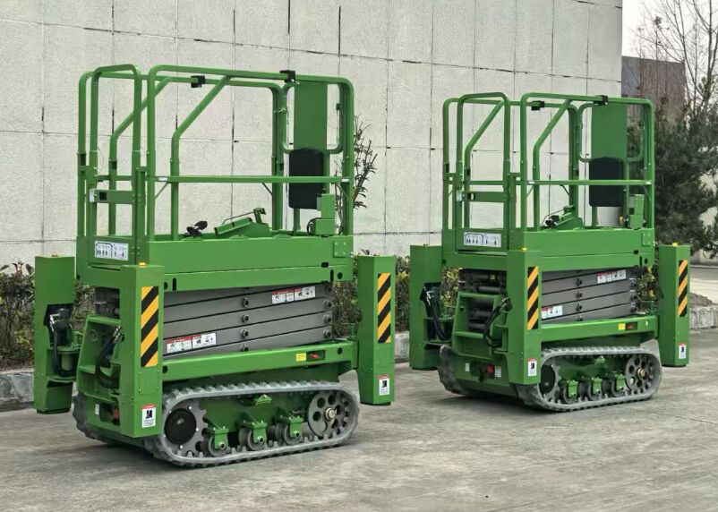 Luftarbeiterlift Batteriebetriebene elektrische Liftplattform 1,5 KW Motorleistung für Bau und Wartung optimiert